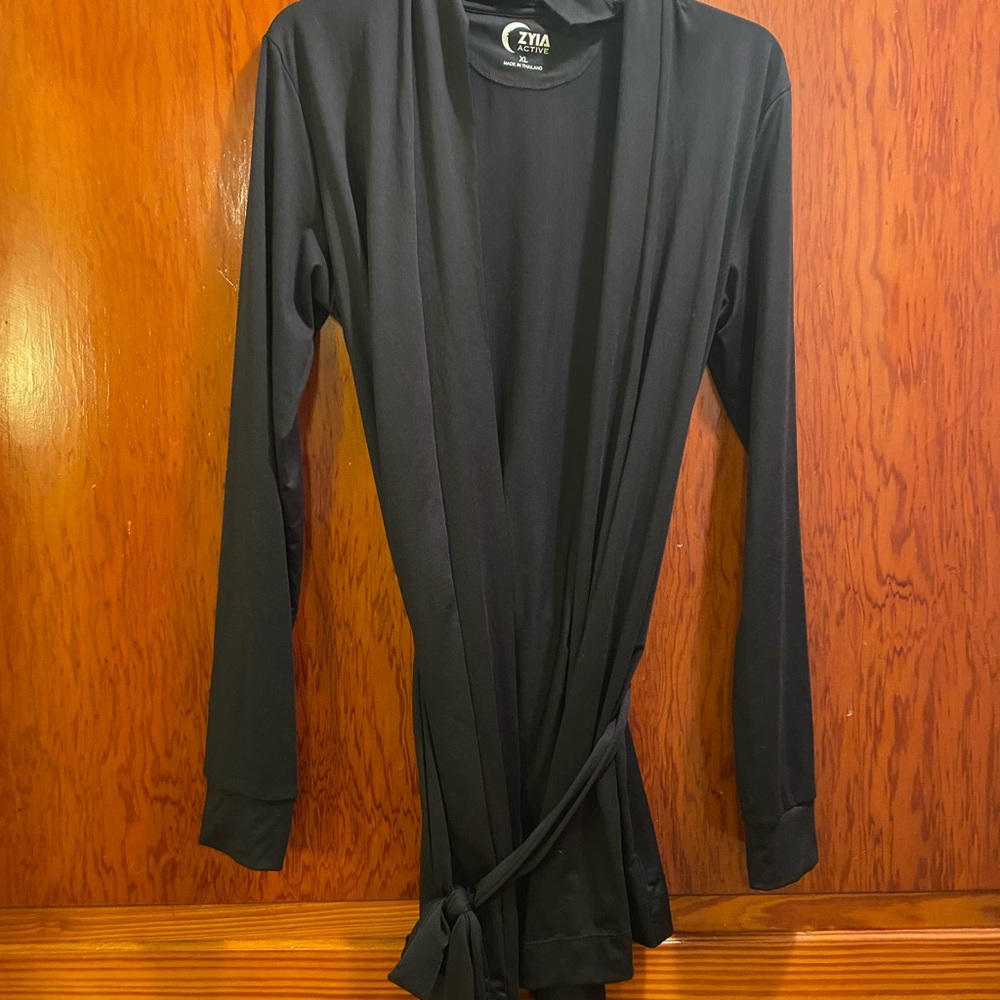 Zyia Women’s black lounge boyfriend cardigan